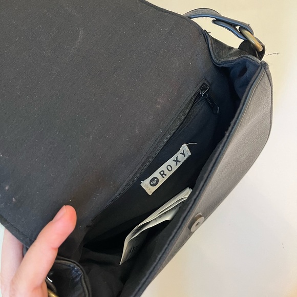 Roxy Purse - Picture 2 of 3